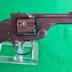 REVOLVER HARRINGTON & RICHARDSON    en 38  COLT/S&W  BEL ETAT  +CERTIFICAT   REF:744