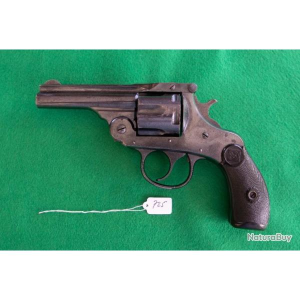 TRES BEAU REVOLVER HARRINGTON & RICHARDSON    en 32S&W long   BEL ETAT  +CERTIFICAT   REF:725
