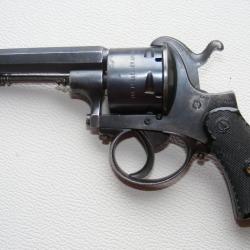 THE PRESERVER AMERICAN REVOLVER, TYPE LEFAUCHEUX 9 mm BROCHE, A PONTET, FABRICATION LIEGE