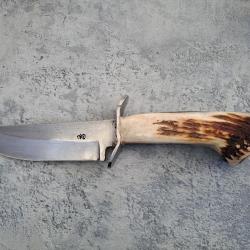 NICOLAS EYRIEUX. couteau de chasse, bois de cerf, étui cuir, long. 30cm