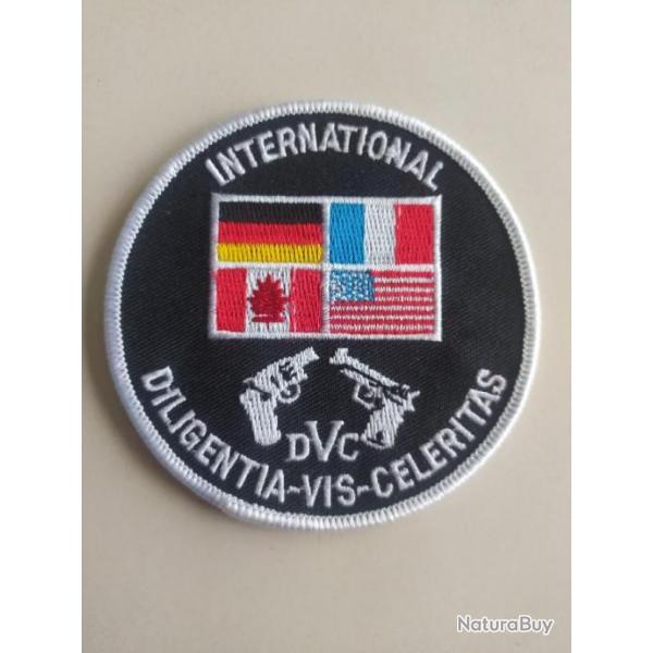 Ecusson brod vintage - International DVC Diligentia Vis Celeritas