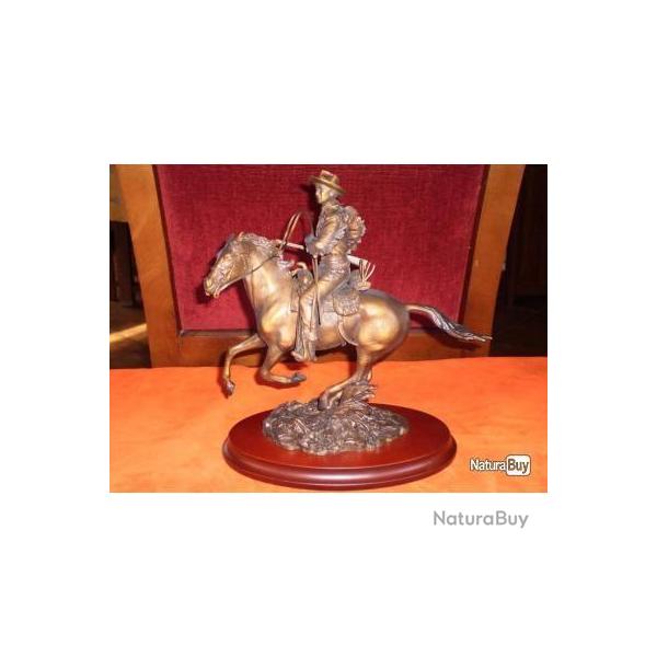 Bronze par "FRANKLIN MINT" John WAYNE on horseback ! Numrot !!!
