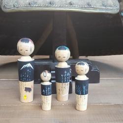 4 Kokeshi Japonais signés