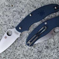 Couteau Spyderco UK Penknife Lame Acier CPM-SPY27 Manche Blue FRN Slipjoint Clip Made USA SC94PCBL
