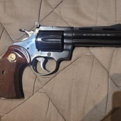 Revolver COLT DIAMONDBACK calibre 38 special ETAT IMPECCABLE
