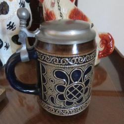 VINTAGE-Ancienne chope à bière allemande avec couvercle en étain à décor PSYCHÉDÉLIQUE(Vers 1960-70)