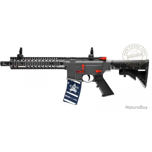 Fusil d'assaut  plomb CO2 Full auto CROSMAN R1 - Cal 4,5 mm BB (3 Joules) Fallen Patriots
