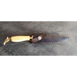ancien couteau poignard espagnol lame bowie gravure navaja