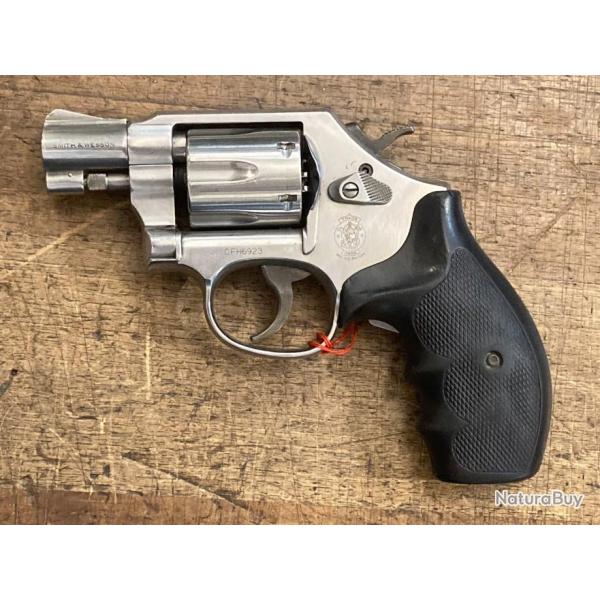 revolver Smith & Wesson mod. 64 calibre 38 sp. canon de 2" inox