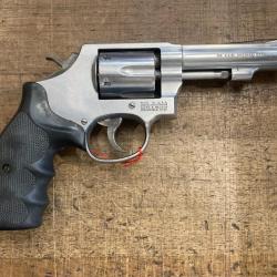 revolver Smith & Wesson mod. 64-6 calibre 38 spécial canon de 4" inox