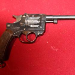 Joli revolver Modéle 1892 de 1893 (DV)