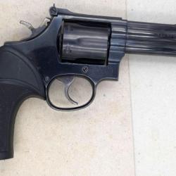 Revolver Smith et Wesson modèle 586 4''  calibre 357 magnum