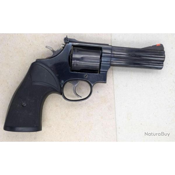 Revolver Smith et Wesson modle 586 4''  calibre 357 magnum