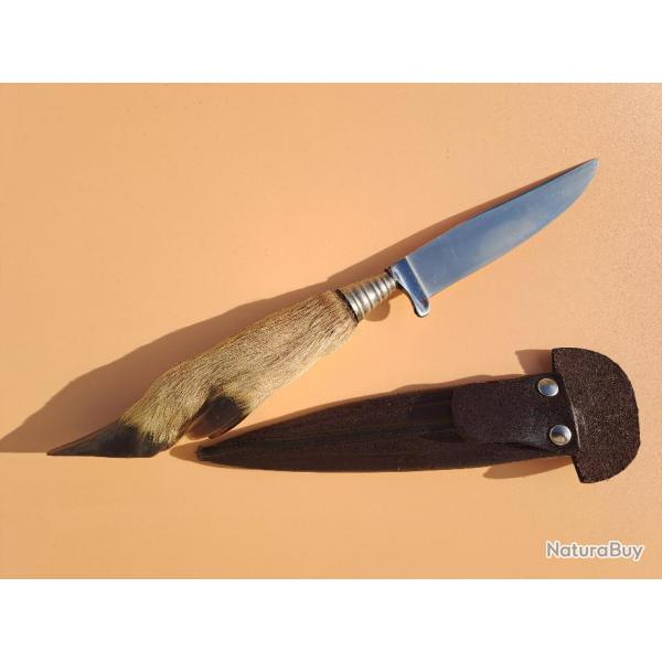 Couteau de chasse allemand, dit nicker, Rehwappen SOLINGEN. Manche patte de cerf. Etui cuir marron