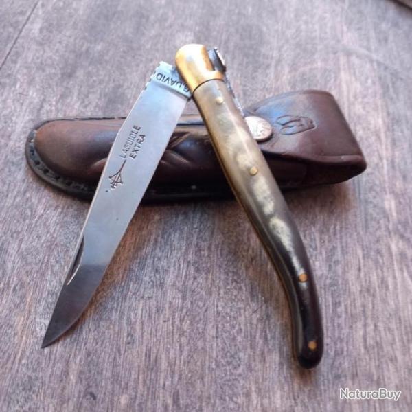 Grand Couteau LAGUIOLE EXTRA G.DAVID Manche en Belle Corne 13 cm avec un magnifique tui en Cuir