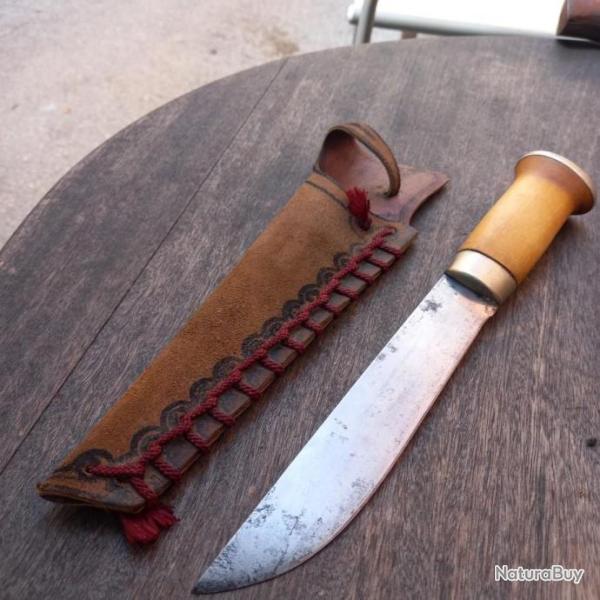 Ancien et Grand Couteau PUUKKO avec tui en cuir