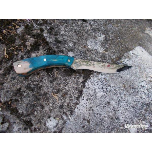 Couteau de table Le Garenne artisanal  acier xc75 lame 13.5cm manche rable stabilis bleu