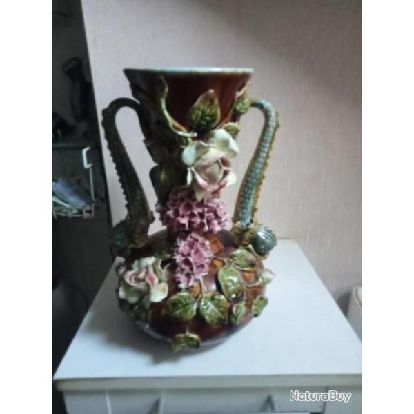 vase ancien barbotine XIXme hauteur 30 cm largeur 20 cm