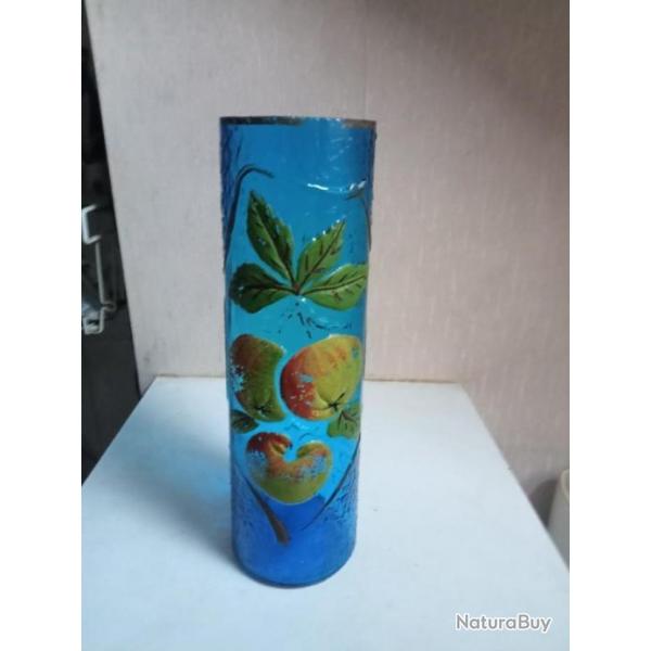 vase du XIXme dcor pomme hauteur 27 cm