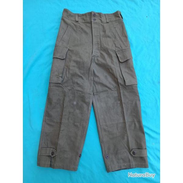 Pantalon TTA 47/53 neuf de stock