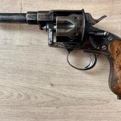 Reichrevolver Modèle 1883 Erfurt 1894 . Revolver Allemand WW1 régiment et Mono matricule