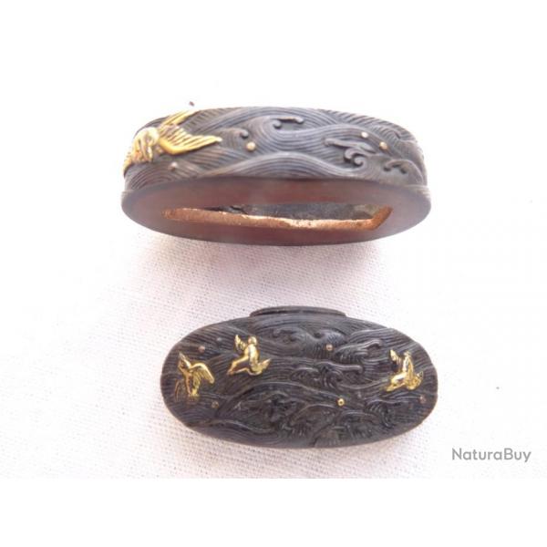 japon110) lot = fuchi et kashira  dors , font paire  = poque do