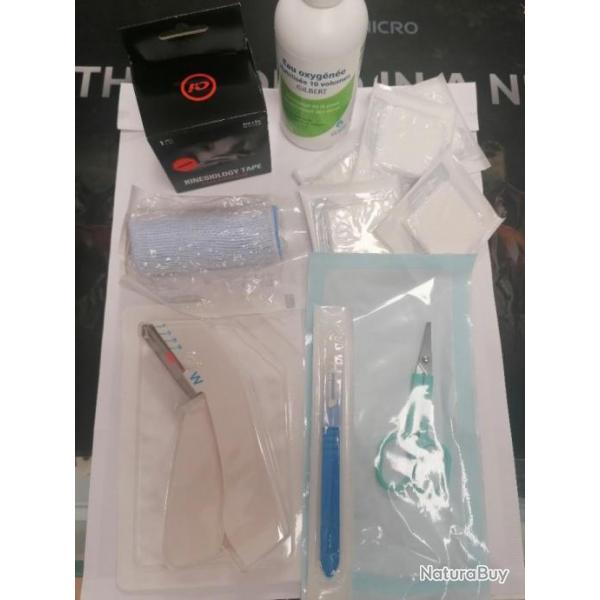 Kit de premiers secours.