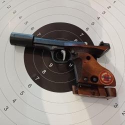 Pistolet UNIQUE DES 69 calibre 22lr