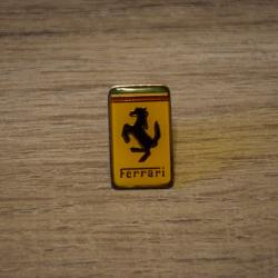 Pins FERRARI