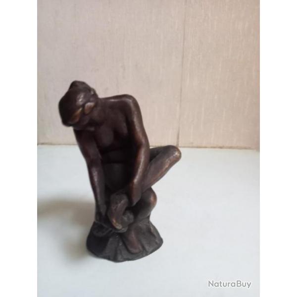 Bronze Dalou Femme Nue S'essuyant Le Pied Reproduction 11 Cm