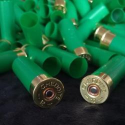 60  douilles calibre 12/70 couleur  verte