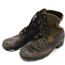 Jungle boots originales taille 5R  avec semelle type  Panama