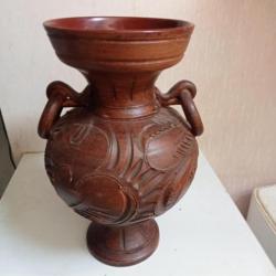 vase ancien en terre cuite émaillé hauteur 26 cm diamètre 16 cm petit égrenure