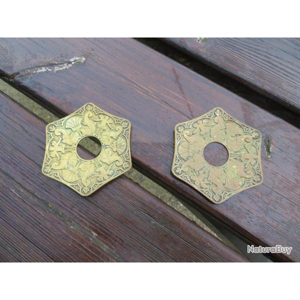 VINTAGE - Ancienne paire de Bobches en bronze dor,  dcors gomtriques et divers - (XIX)