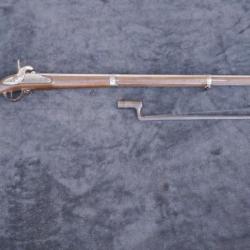 Fusil réglementaire 1822T bis avec sa baïonnette