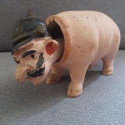Rare cochon parodique empereur casque a pointe prussien allemagne objet de collection satirique
