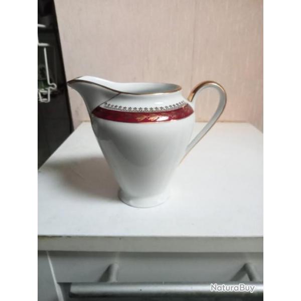 pot  lait en porcelaine de sologne hauteur 11cm