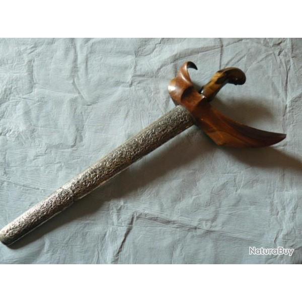 ancienne dague de Java