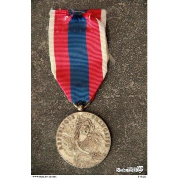 MDAILLE DFENSE NATIONALE CLASSE ARGENT