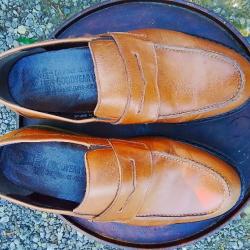 Magnifiques chaussures de detente MEPHISTO T81/2  cousu goodyear avec shok absorber état quasi neuf