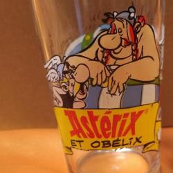 VERRE ASTERIX ET OBELIX, , GOSCINI UDERZO ® AMORA® 2000