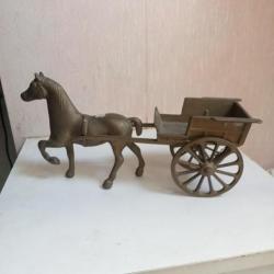 cheval et charette en laiton ou bronze longueur 27 cm hauteur 14 cm