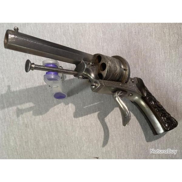 Rare Revolver  broche The Guardian American Model 1878