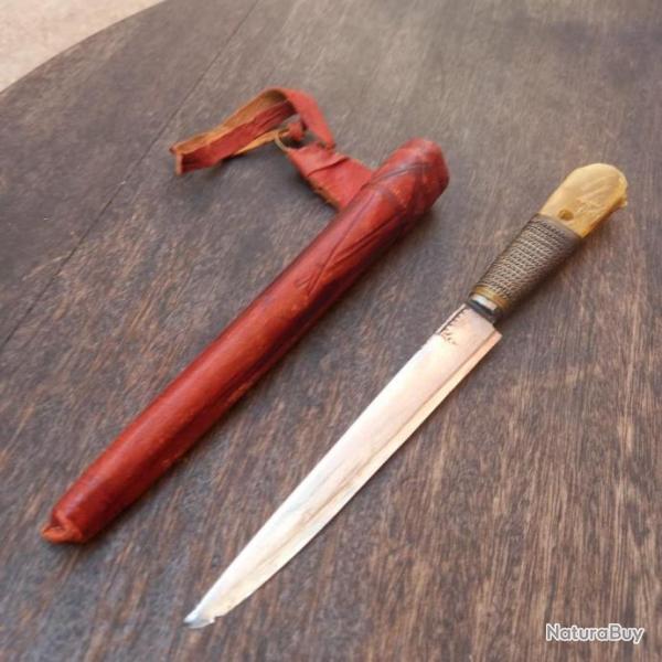 Ancien Couteau BOU SAADI Afrique du nord avec tui en cuir d Origine Manche en Corne