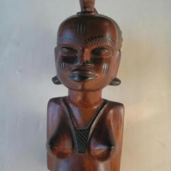 Très belle statue sculpture buste d'une femme Africaine d'origine PEUL en ébène