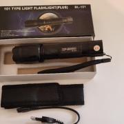Taser Shocker électrique Clé de voiture + Alarme + Lampe LED Auto-Défense  Discret Tazer de Sécurité - Lampe shocker (10838537)