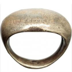 Celtes du Danube : Large Bague Argent - Massive Silver ring. Celtic Danubian (3e - 1er siècle av-JC)