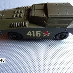 Char russe BTR 40