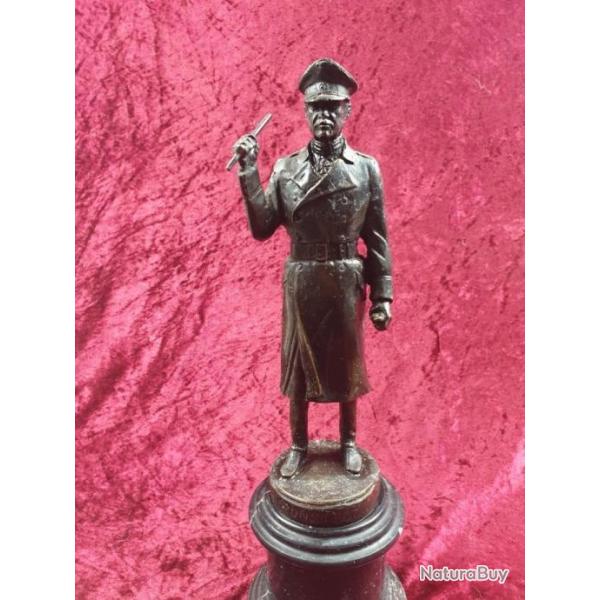 Statue en bronze du gnral Von Runstedt ne date pas de WW2