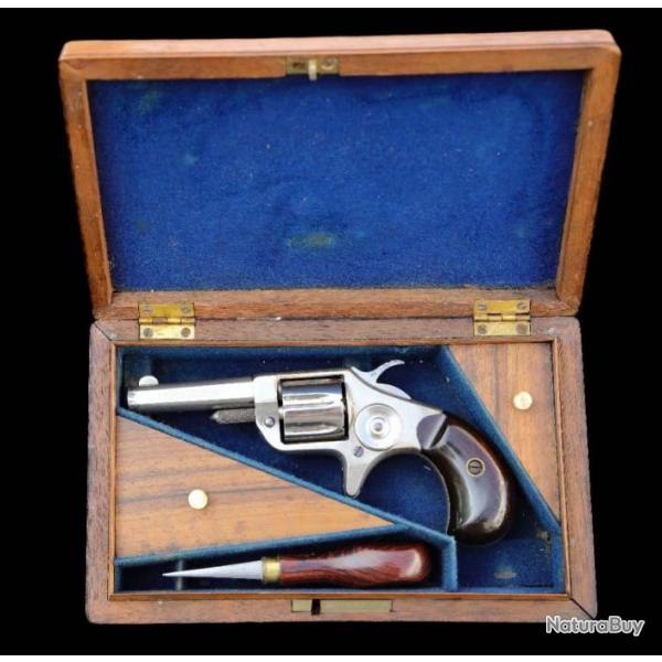 Revolver Colt modle New-Line Calibre .22.  7 coups REF 433